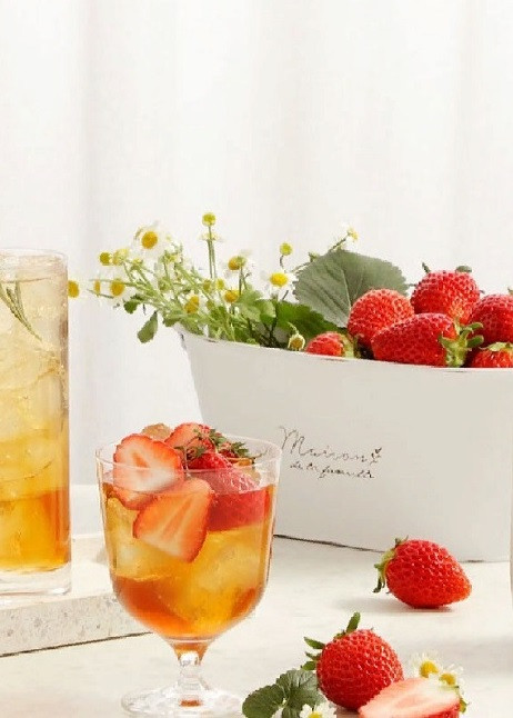 Уксус фруктовый Клубника-жасмин Петицель, 900 мл