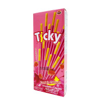 Палочки бисквитные покрытые клубничным кремом Ticky, 18 гр.