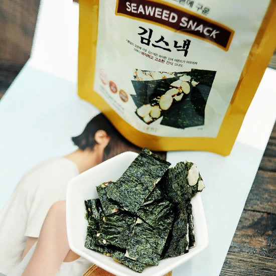 Морская капуста сушеная с миндалем Haejomyeongga, 20 гр